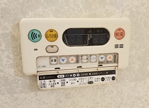 東京都稲城市N様の交換工事前、浴室リモコンのFC-105D