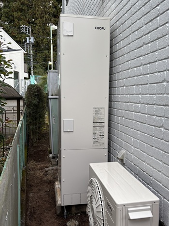 東大和市S様の交換工事後、長府製作所の貯湯ユニット、ET-3705AX