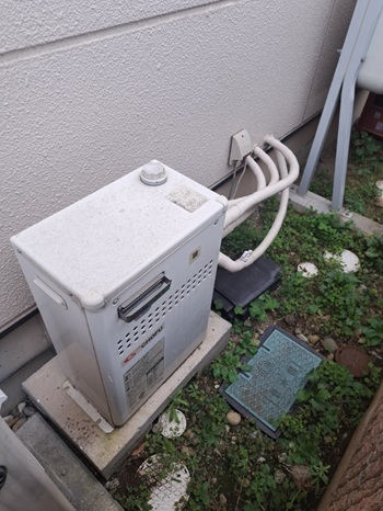 埼玉県秩父市O様の交換工事前、長府製作所のDBF-645Y