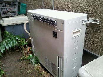 渋谷区K様　交換工事後の給湯器 パーパス GX-2000AR