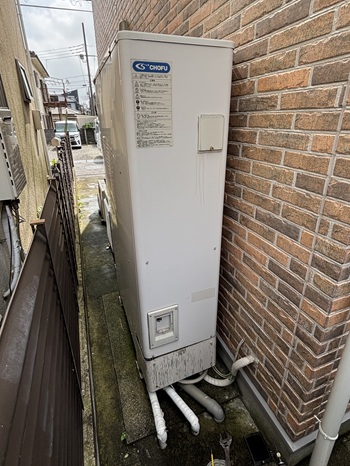 東京都立川市K様の交換工事前、長府製作所の貯湯ユニット、ET-3755GPXHT